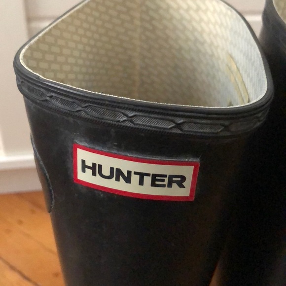 Hunter Matte Black Tall Classic Rain Boots size 7 - Picture 3 of 12